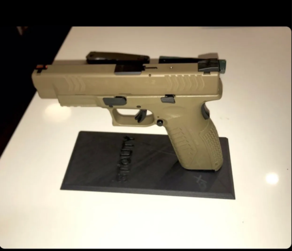 springfield xdm 9mm/ 40 caliber pistol display stand